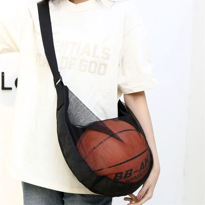 Large Capacity Sports Training - Sports Equipment Football 评论和价格